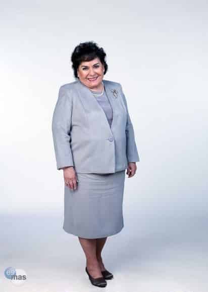 Distinguirán hoy a Carmelita Salinas