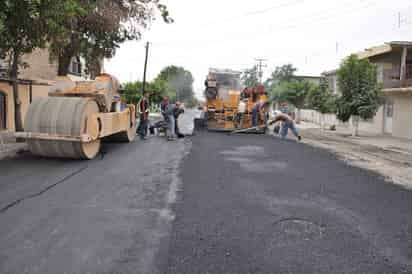 Servicio. Los municipios deben atender pavimentación con recursos propios.