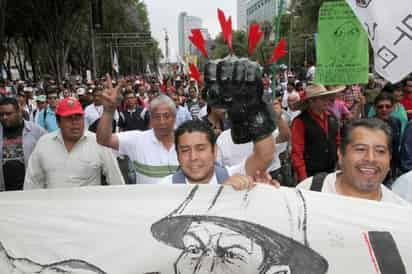 El pleno de la Cámara de Diputados aprobó exhortar a la Junta Federal de Conciliación y Arbitraje a cumplir conforme a la ley a favor del Sindicato Mexicano de Electricistas.