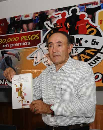 Rodolfo ‘Torero’ Gómez hace pública su biografía en ‘El Maratonista’.