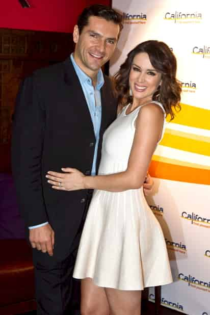 Jacqueline Bracamontes compartió que tanto ella como su cónyuge, Martín Fuentes, se encuentran felices y emocionados por anunciar el embarazo. (ARCHIVO)