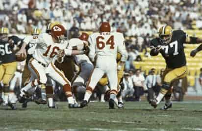 Fue un día como hoy, pero del año 1967, cuando se llevó a cabo el primer Super Bowl, llamado oficialmente 'First AFL-NFL World Championship Game'. Este se disputó entre los Kansas City Chiefs y los Green Bay Packers. El triunfo fue de los Packers. INTERNET