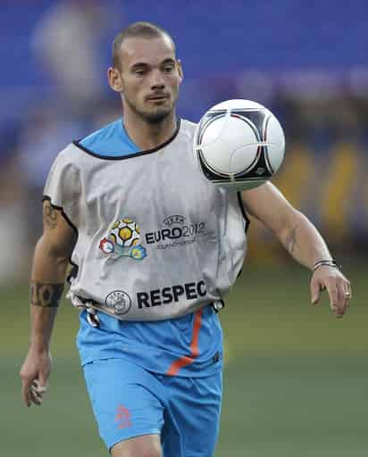 El jugador del Inter, Wesley Sneijder, dijo que no lo presionarán para que tome una decisión sobre su futuro deportivo. Dice Wesley Sneijder que no dejará que lo presionen