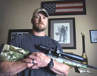 Muere. Chris Kyle sostenía que no miraba a las personas a las que mataba como personas. 