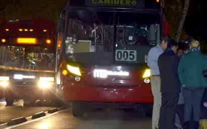 El camión 005 de la empresa operadora de Metrobús, Corredor Insurgentes, SA de CV, era conducido por Juan Ojeda Galindo, de 47 años de edad.