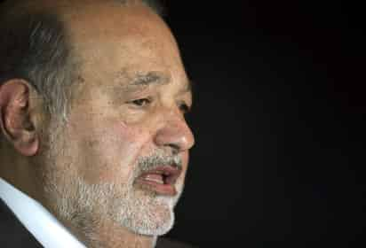 Carlos Slim señaló que en este tiempo la cooperación que llevaron a la empresa a un crecimiento de participación de mercado continúa en el negocio del tabaco. (ARCHIVO)