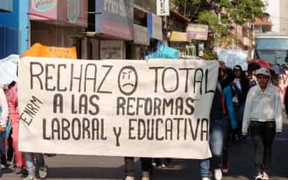 Los falló emitidos por los jueces, se realizaron luego de que en los meses de marzo y abril, miles de maestros, que estimaron afectados sus derechos laborales, promovieron cientos de juicios de amparo. ARCHIVO