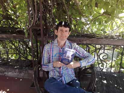Un logro. El libro del autor radicado en La Laguna será material de consulta en los tribunales de justicia de California por su contenido y forma.