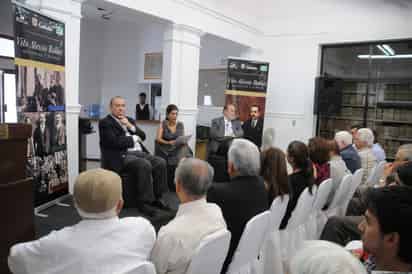 Responden. La presentación del libro 'Vito Alessio Robles. Memorias y Diario', contó con buena respuesta del público lagunero en el Archivo Municipal.