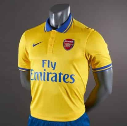 Amarillo con azul será el uniforme de visitante del Arsenal. (Especial)