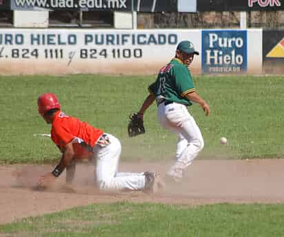 Yankees del Vergel derrotaron a los Hermanos Cabrales y Marrufo por 14-9. Siguen acciones de la Juan Navarrete