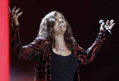 Gloria Gaynor, 'La Reina de la Música Disco', quien ha “sobrevivido” a muchos retos en su vida y continúa con planes en su carrera musical, festeja este sábado 64 años de vida en vísperas de iniciar su “Survival tour” en varias ciudades de Estados Unidos y América Latina. (ARCHIVO)