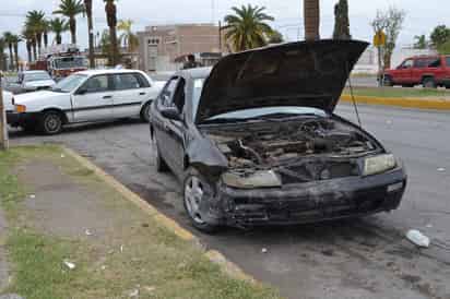 Saldo. El Altima negro fue el más dañado.