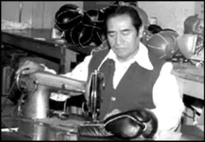 Don Cleto Reyes, a quien se le conoce como El padre de los guantes, será inducido al Museo de Leyendas del Boxeo del Consejo Mundial de Boxeo. Entronizarán a Cleto Reyes en Museo de Leyendas