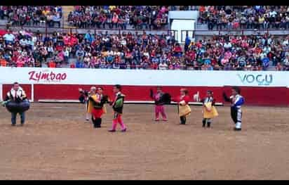 Los ‘Pequeños Gigantes’ del ruedo estarán esta tarde en la plaza de toros de Ciudad Lerdo, donde darán vida a una importante jornada de toros, rodeo y música a partir de las 17:00 horas.