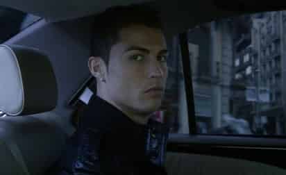 Cristiano es uno de los futbolistas en el video. (YouTube)
