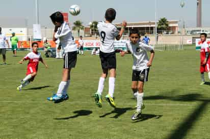 Partidos llenos de emociones se disputaron a lo largo de cinco días en el TSM y varios escenarios de la región, en lo que fue una grata experiencia. Finaliza con éxito la Copa Santos Peñoles