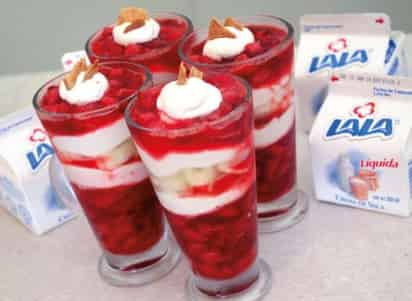 Fresas y plátanos con crema