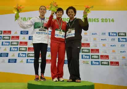 La clavadista mexicana Laura Sánchez consiguió un total de 362.40 puntos para ganar la plata en la Serie Mundial de Clavados FINA 2014.(EFE)