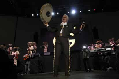 El cantante Vicente Fernández dirá adiós a los escenarios capitalinos con su gira “¡Hasta siempre México!”. (Archivo)