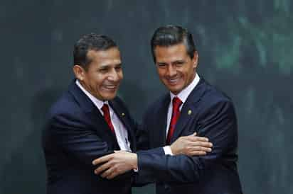 'La relación entre Perú y México pasa por uno de sus mejores momentos en la historia diplomática', dijo Peña Nieto. (EFE)