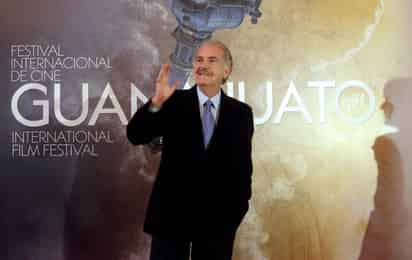 Fernando Luján, quien en la Época de Oro del cine mexicano destacó por su trabajo actoral, celebra este sábado 76 años de vida a la espera de iniciar las grabaciones de la telenovela 'Así en el barrio como en el cielo'. (ARCHIVO)