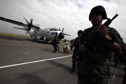 Ávila Camacho consideró pertinente honrar a los pioneros de la aeronáutica mexicana con un día de fiesta nacional, decretando el 3 de diciembre de 1943 la institución del Día Nacional de la Aviación, el cual se ha venido conmemorando cada año, cada 23 de octubre. (ARCHIVO)