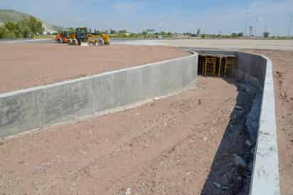 Dicen. Aseguran un avance del 60 por ciento en los trabajos de construcción de la ciclopista Cenobio Ruiz, en esta ciudad.