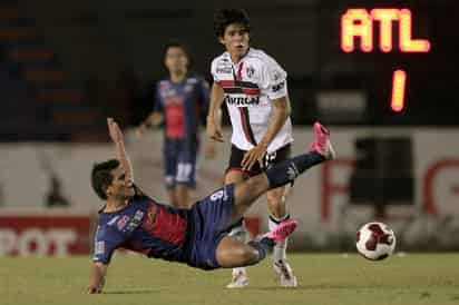 Barraza es centro delantero de 24 años, goleador de la Copa MX y acumula casi un centenar de partidos disputados en el futbol mexicano en tres años como profesional. (Archivo)