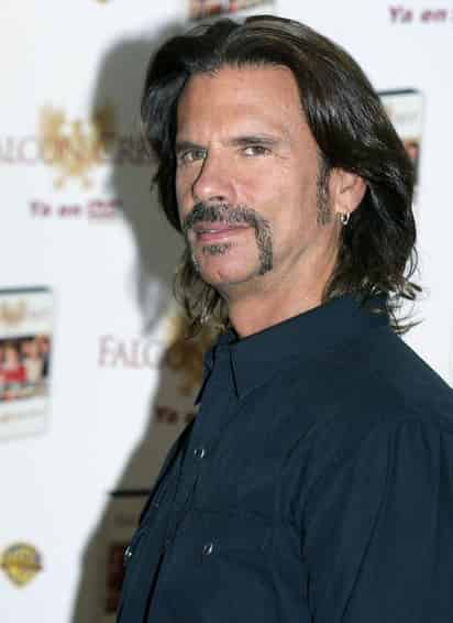 El actor estadounidense Lorenzo Lamas, quien es recordado por su interpretación de “Reno Raines”, en la serie “Renegado”, festeja este martes 57 años de vida, luego de lanzar su libro autobiográfico. (ARCHIVO)