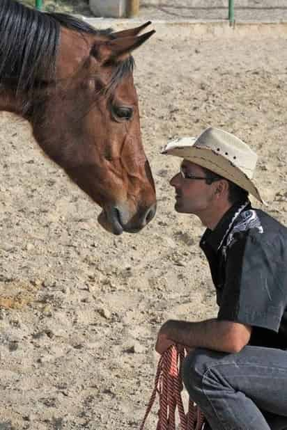 El evento será a beneficio de la Asociación de Equinoterapia Lomos de Esperanza. Invitan a taller con domador de caballos