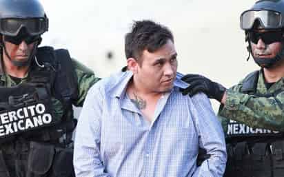 La PGR informó que elementos de la Agencia de Investigación Criminal, con apoyo de miembros de la Sedena en vehículos blindados DNX trasladaron el pasado sábado a Treviño Morales al Cefereso ubicado en Almoloya, Estado de México. (Archivo)