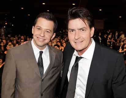 Detalles. El actor Jon Cryer lanzará un libro en donde contará anécdotas con Charlie Sheen.