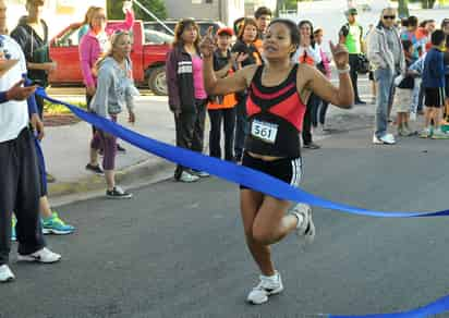 Por primera vez se abrió al público en general la carrera atlética 5K de la ELEF, contando con aceptación de los laguneros. (Jesús Galindo)