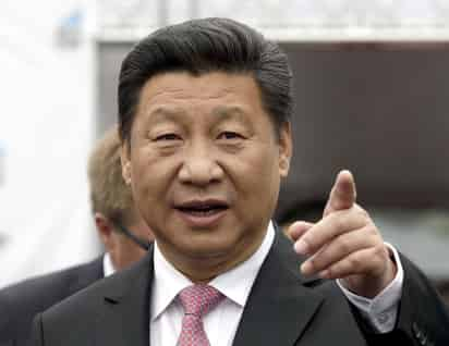 Dai publicó imágenes de Xi con la misma expresión mientras tenía un bigote. (Archivo)