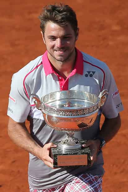 El suizo Stanislas Wawrinka consiguió su segundo título de grand slam al vencer al serbio Novak Djokovic en cuatro sets. (EFE)