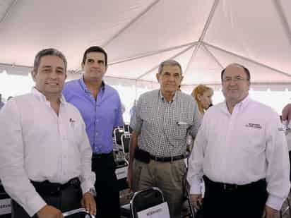 
Roberto Muñoz, Alfredo Murra, Eduardo Murra y Arturo Dávila.
 (EL SIGLO DE TORReÓN / Érick Sotomayor)