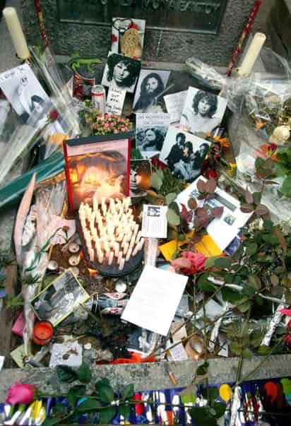 Actualmente su tumba, en el Cementerio Pre-Lachaise, es la cuarta atracción turística más visitada de París. (ARCHIVO)