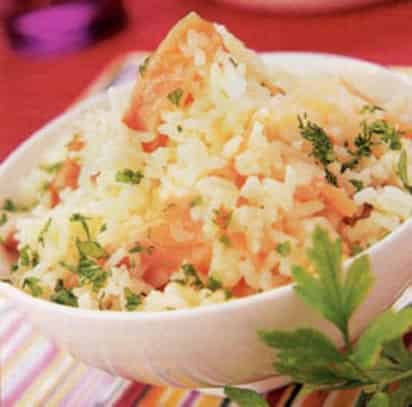 Arroz blanco con salmón