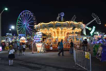 Invitación. El Club Rotario de Torreón invita a la ciudadanía a que acuda a la Feria 2015. (Fernando Compeán)