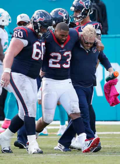 Arian Foster salió lesionado en el juego de ayer. (AP)