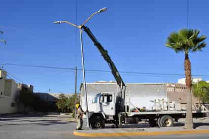 Alumbrado. Señala senador que el Municipio de Torreón solicitó otro crédito para el pago a la concesionaria. (Fernando Compeán)