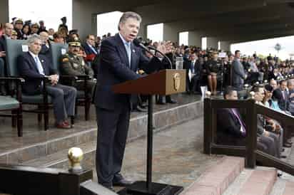 Para el jefe de Estado “el año entrante va a ser el año de la paz. Por eso les deseo una feliz Navidad y que el año entrante sea lleno de éxitos, como lo ha sido estos últimos años, este último año”. (EFE)