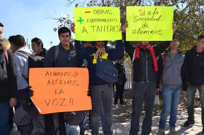 Exigen. Estudiantes de UTT piden que se cree una sociedad de alumnos para hacer valer su voz. (EL SIGLO DE TORREÓN)