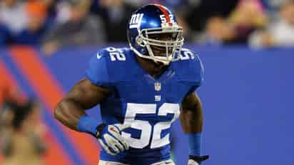 Jon Beason, linebacker de los Gigantes de Nueva York, anunció su retiro de la NFL tras sólo jugar 5 partidos esta temporada. (AP)