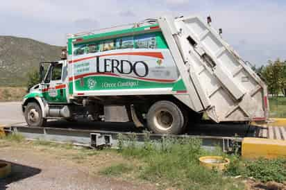 Unidades. La basura recolectada va a parar a una celda tipo A que mide 700 metros de largo por 80 de ancho y 3 de profundidad. (EL SIGLO DE TORREÓN)