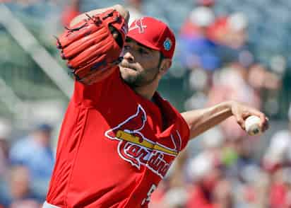 Jaime García permitió dos jonrones en el primer inning.