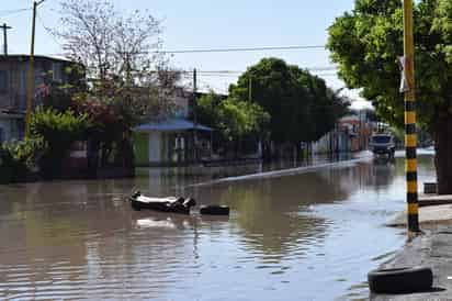 Estragos. La prolongación de la avenida Morelos se inunda cada vez que llueve. (EL SIGLO DE TORREÓN)