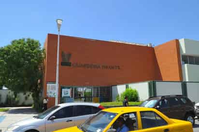 Proceso. Antes se entregaba una hoja de valoración que debía llenar un médico familiar y ahora podrá ser un particular. (ARCHIVO)