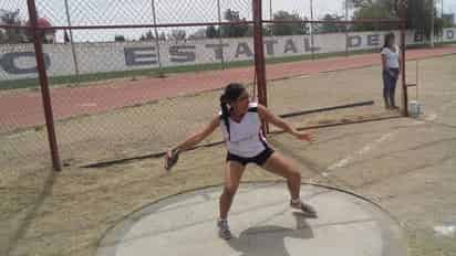 En las pruebas de pista y campo, la delegación gomezpalatina sobresalió y consiguió los boletos para la fase nacional en Acapulco. (ESPECIAL)
